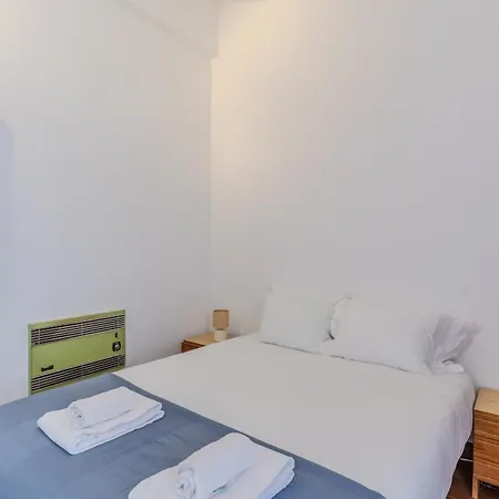 Holiday home #417 Sunny 2br Retreat Open Views Pateo
