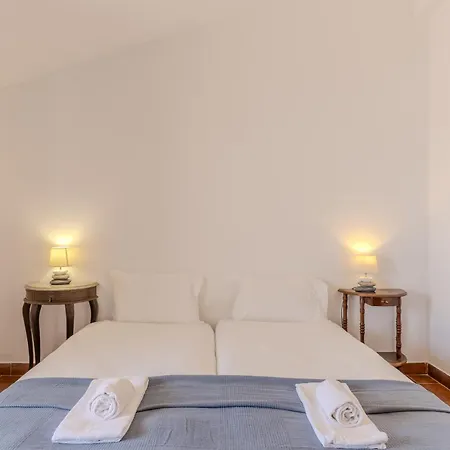 #417 Sunny 2br Retreat Open Views Pateo *