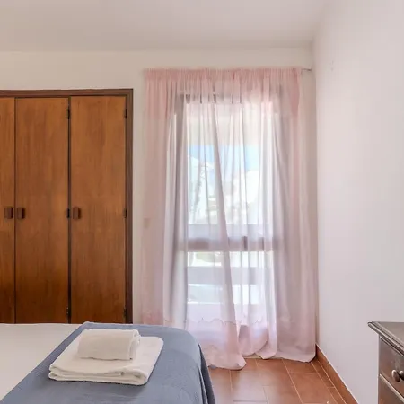 Semesterbostad #417 Sunny 2br Retreat Open Views Pateo *