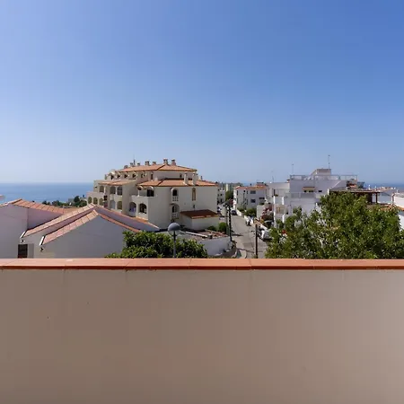 #417 Sunny 2br Retreat Open Views Pateo Holiday home *